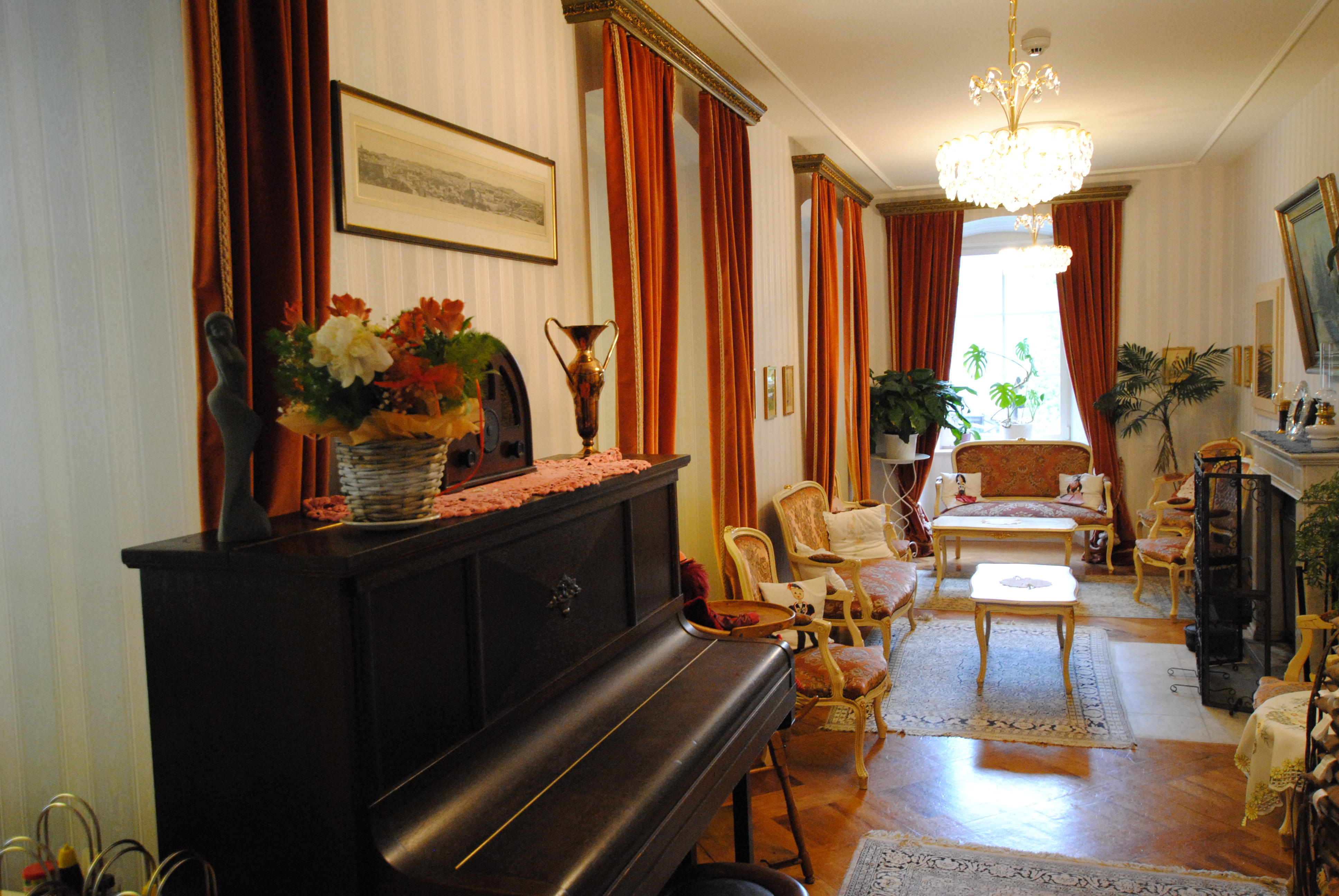 Urlaub-mit-Hund: Hotel Croix d`Or et Poste